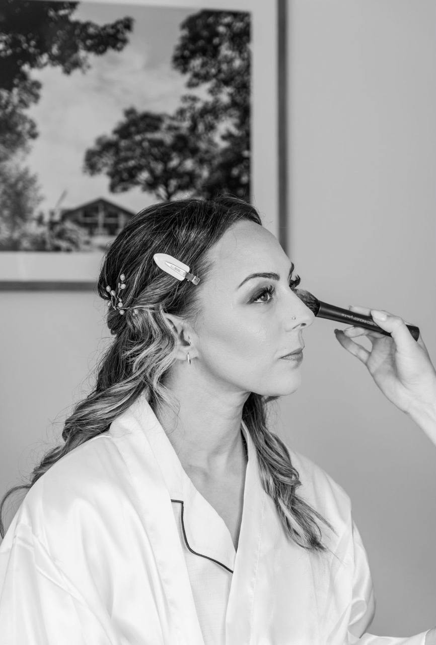 Contouring detail on a bridal client